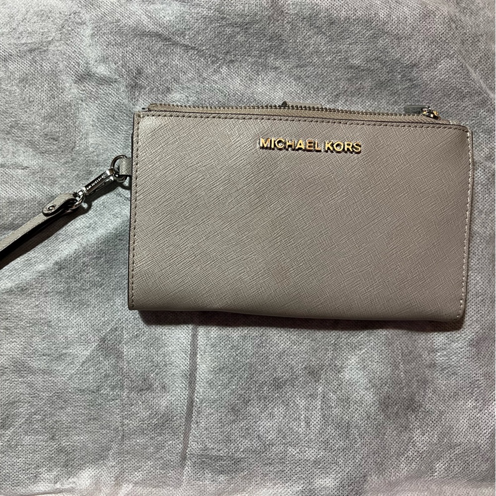 Michael Kors Jet Set Double Zip Wristlet NWOT